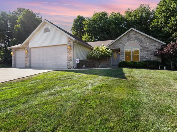 710 Hollybrook Dr, Howard, OH 43028