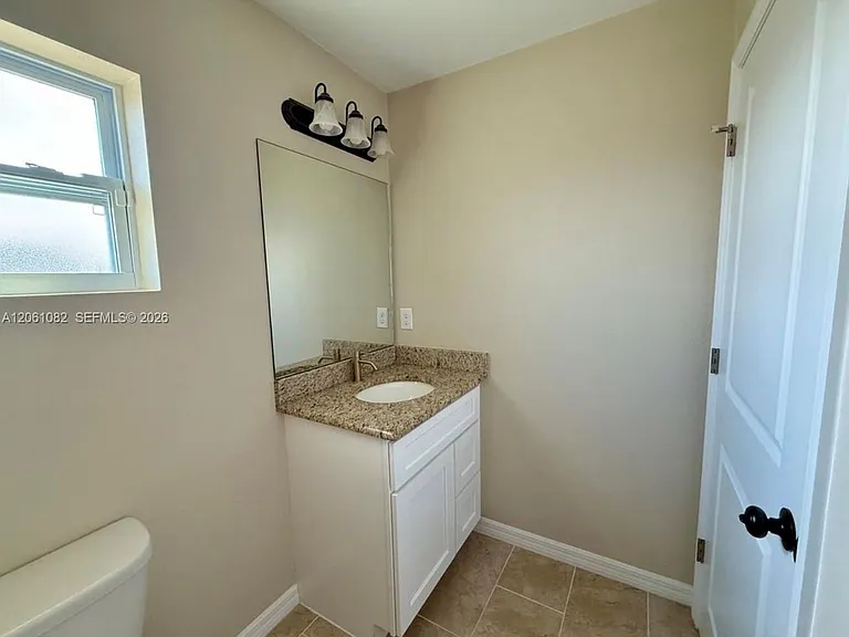 7033 Waldo Cir — Photo 23