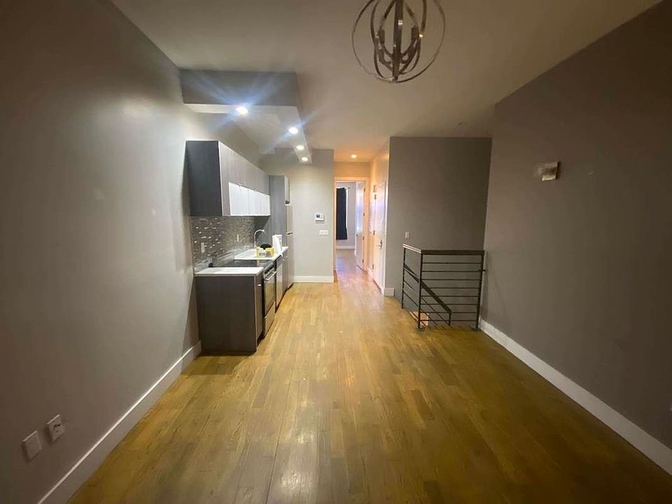 1st image of 1491 Gates Ave APT 1