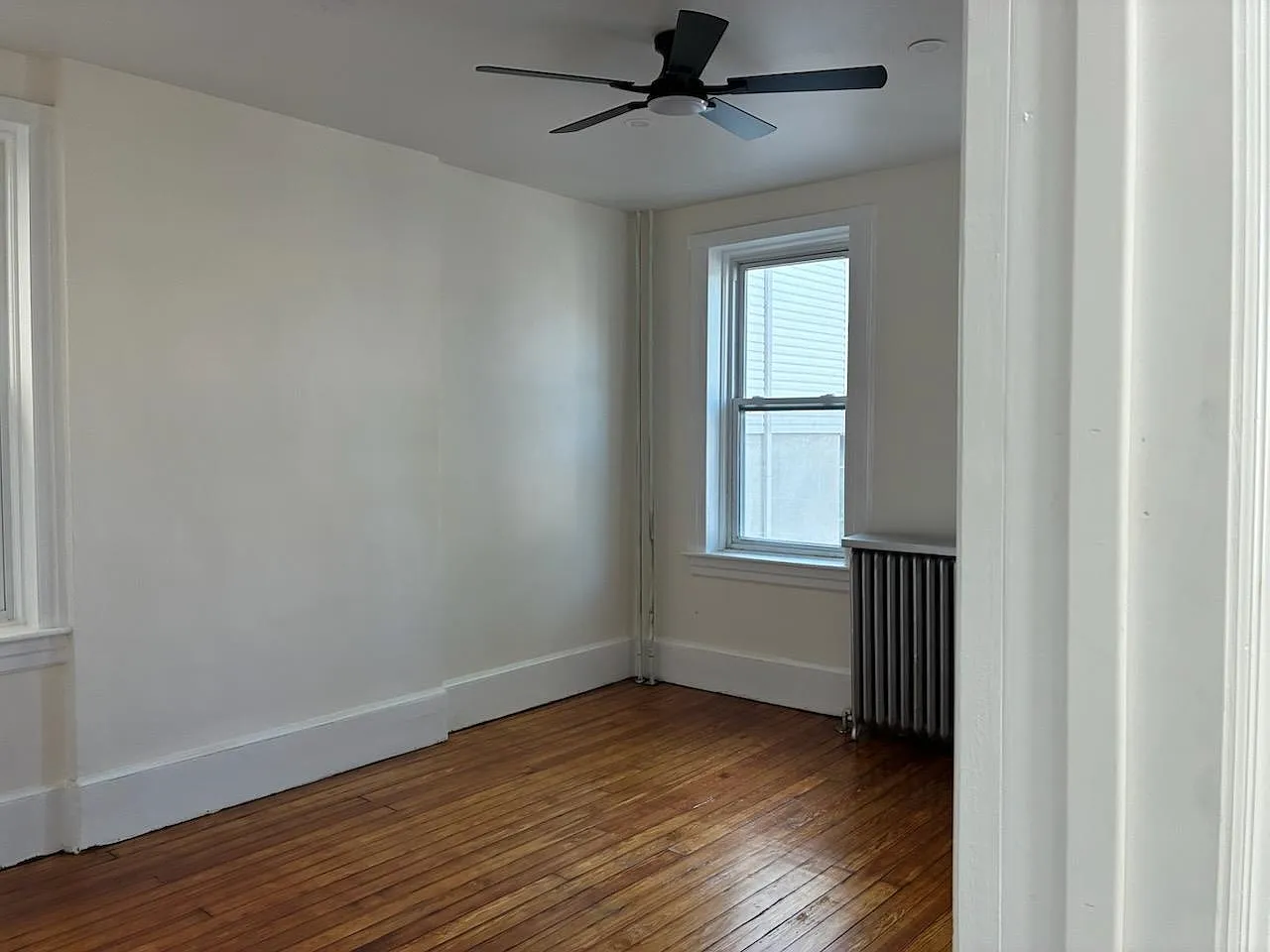 3 bed, 1.0 bath, $3,000 — Photo 3