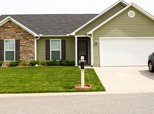 83 E Hiawassee Rd, Fletcher, NC 28732