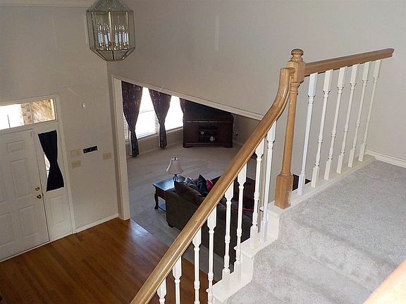 5th image of 401 Forest Lake Dr