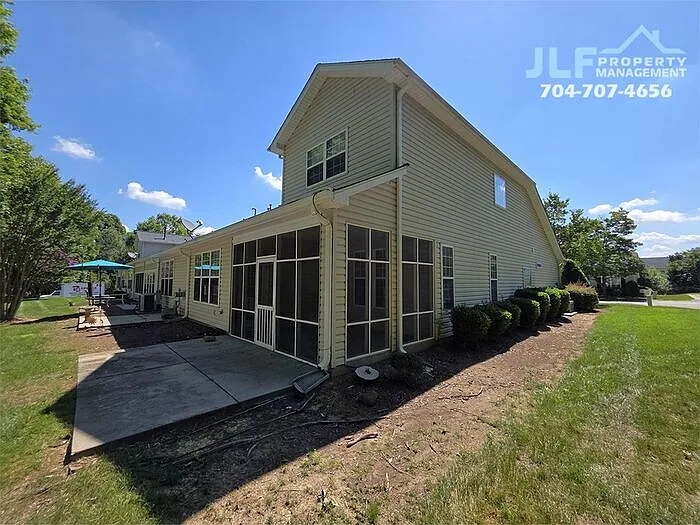 4730 Willow Glen Rd — Photo 24