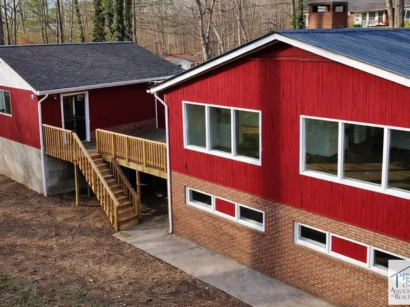 83 Maid Marian Ct, Bassett, VA 24055