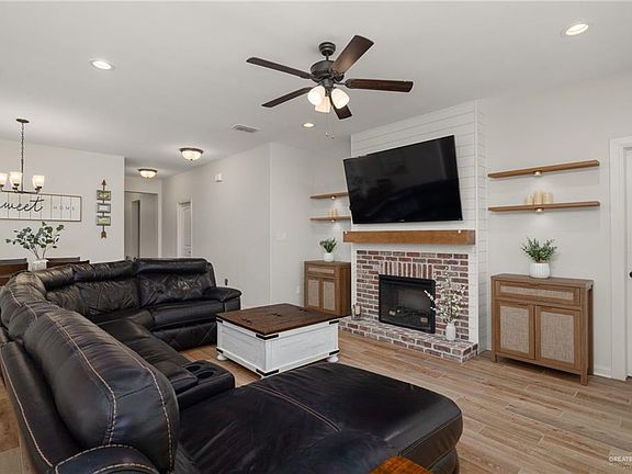 5th image of 14404 Chalk Ridge Dr