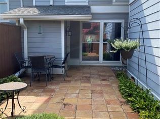 4962 Meadow Ln, Marietta, GA 30068