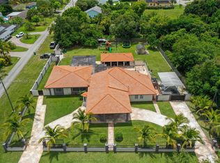 12950 SW 192nd St, Miami, FL 33177