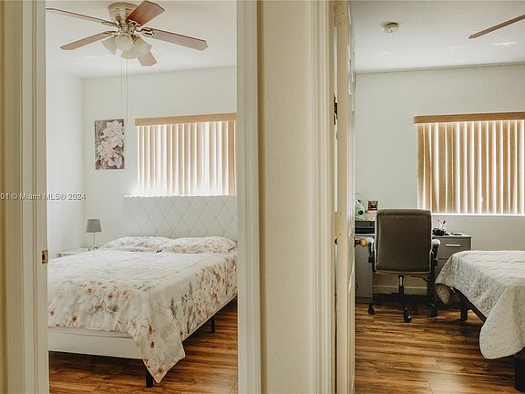 5th image of 2665 NE 4th St Unit 104