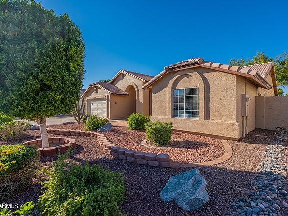 4th image of 8770 W Columbine Dr