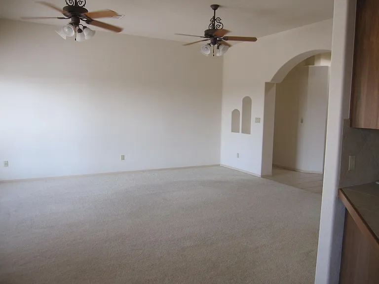 564 Canyon Point Rd — Photo 8