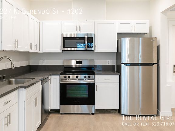 5th image of 1227 N Berendo St #202