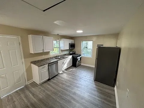 1231 Maple Ave — Photo 6