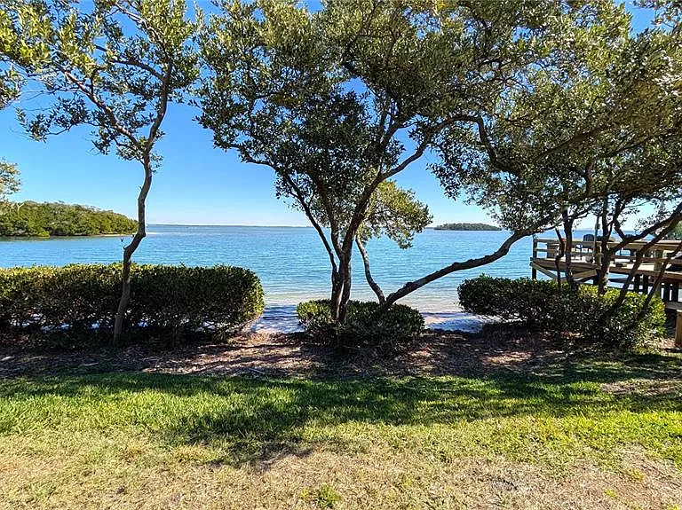 1515 Pinellas Bayway S #46 — Photo 35
