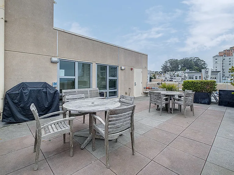 1840 Washington St #202 — Photo 27