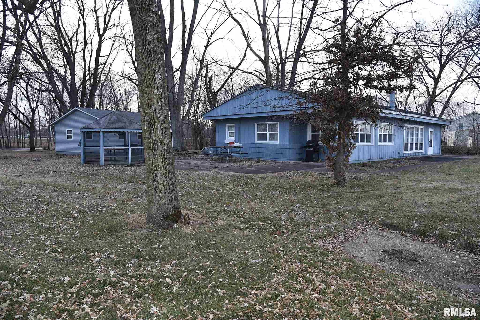 3709 S Shore Dr photo 1