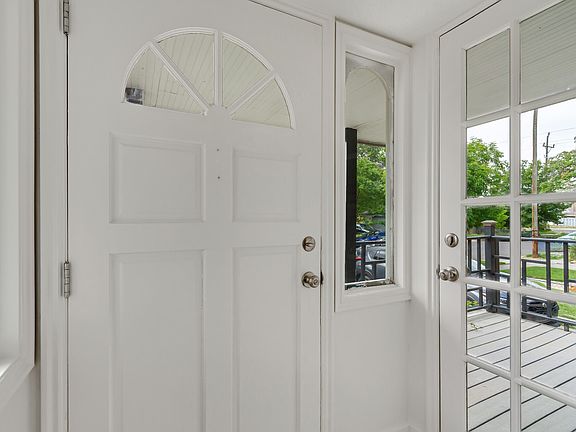 4th image of 523 E Wilmington Ave