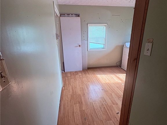 9th image of 139 Dakota Dr