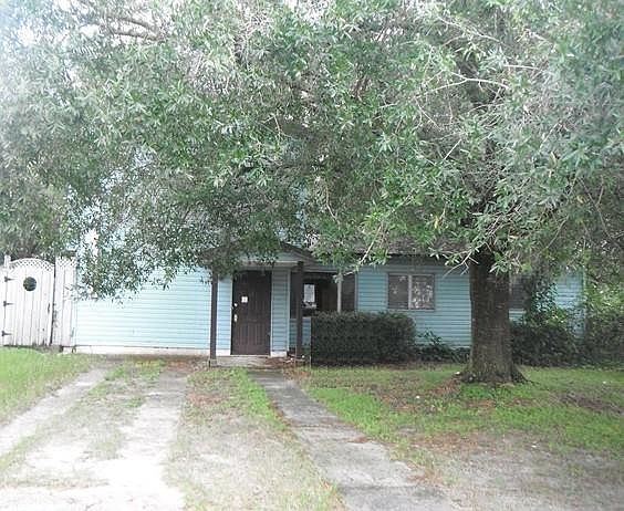 1st image of 402 Bonnie Dr