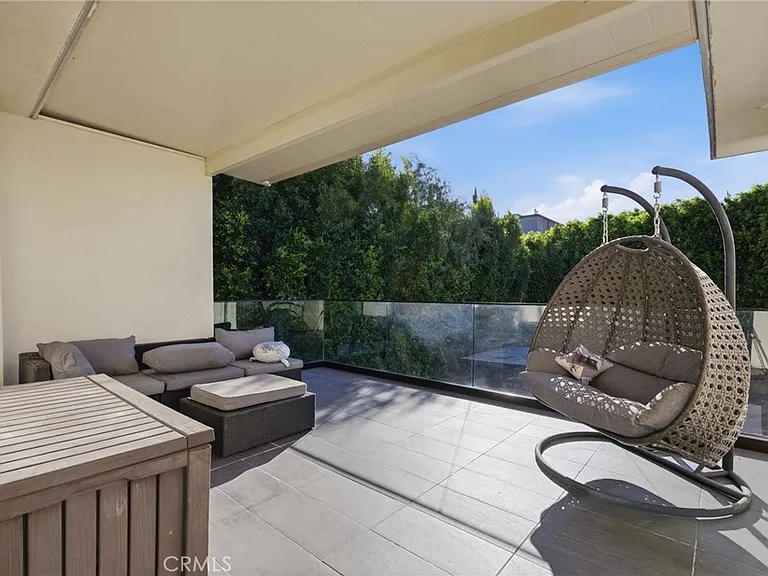 4545 Stern Ave — Photo 31