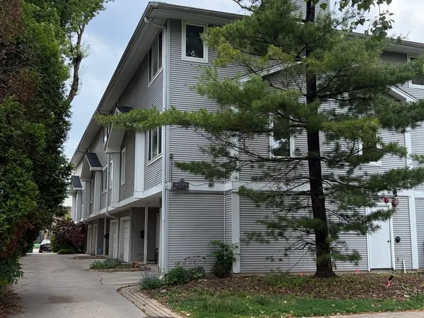 425 S Harvey Ave APT E, Oak Park, IL 60302