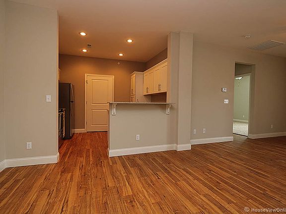 5th image of 2006 Walden Blvd #204