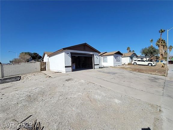 3rd image of 219 Linn Ln