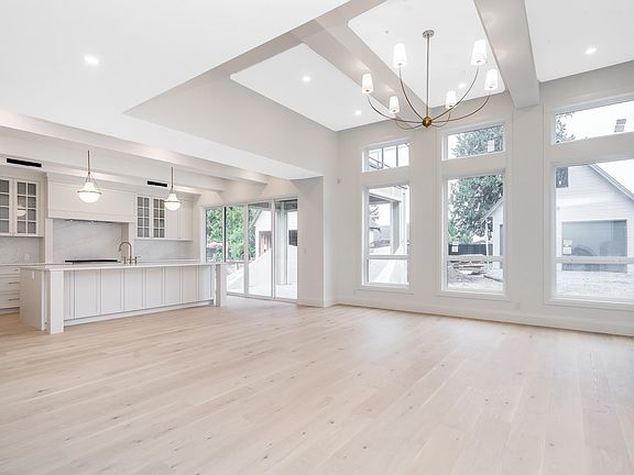 4th image of 23701 40th Ave