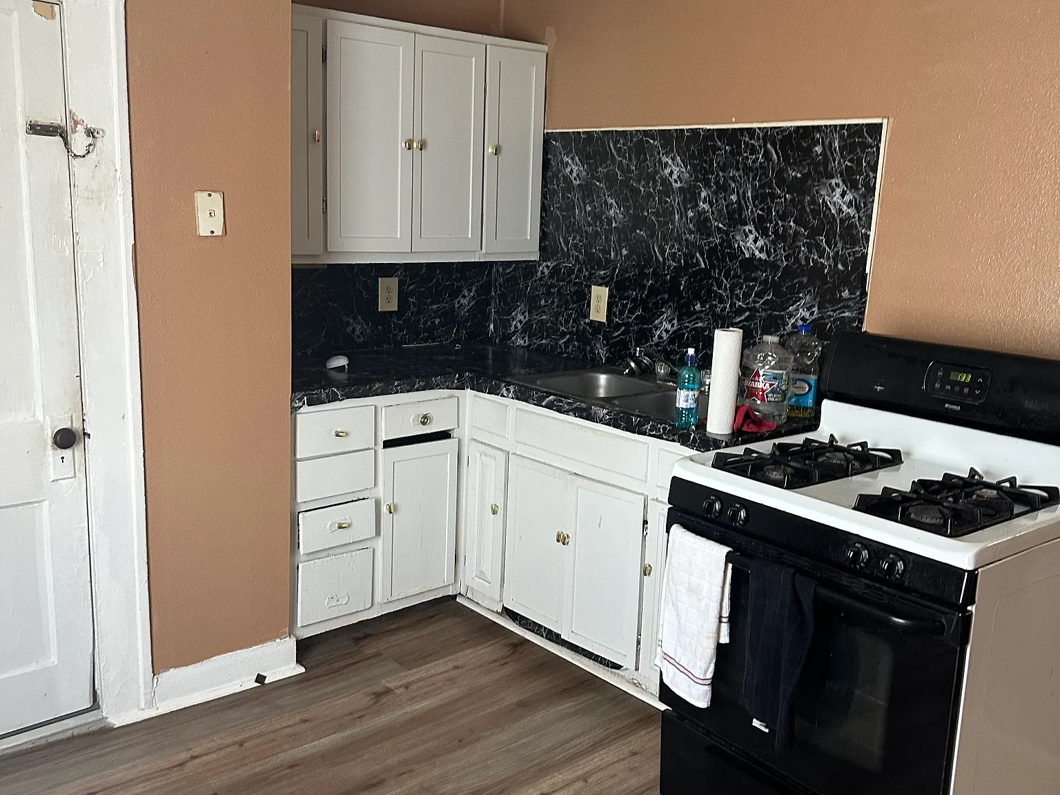 2 bed, 1200 sqft, $800 — Photo 4