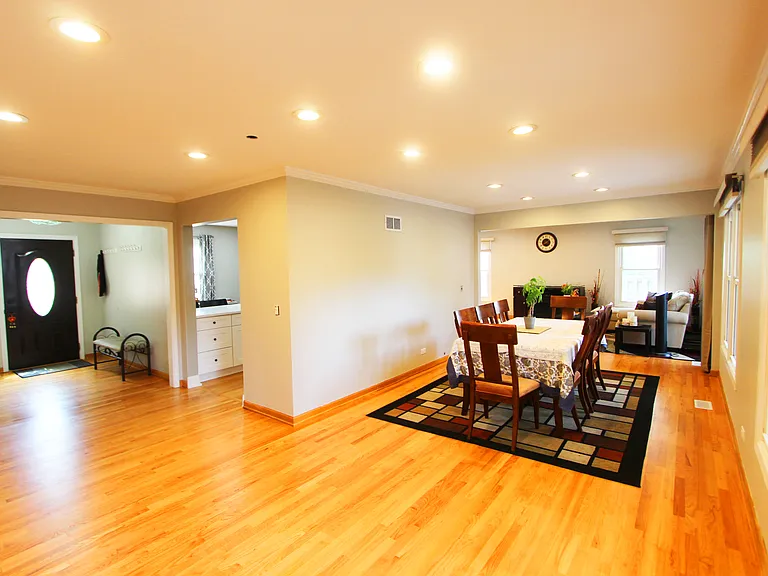 172 E Fox Hill Dr — Photo 8