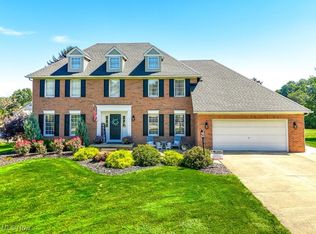 1611 Sawgrass Dr, Uniontown, OH 44685