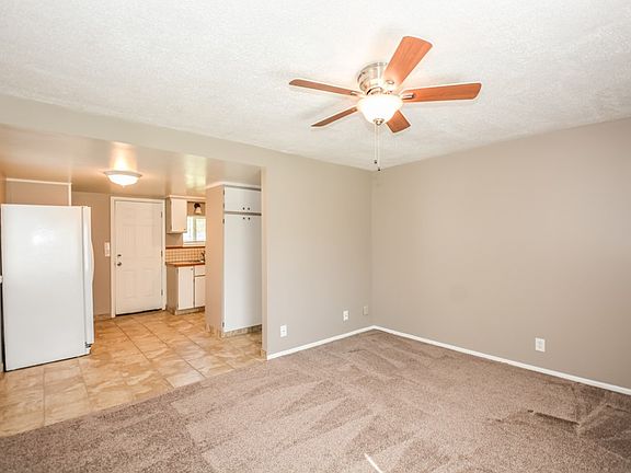 4th image of 461 E 19th St