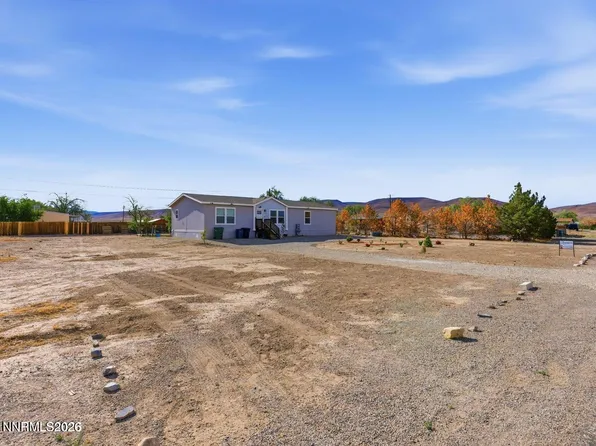 2815 Pueblo St, Silver Springs, NV 89429