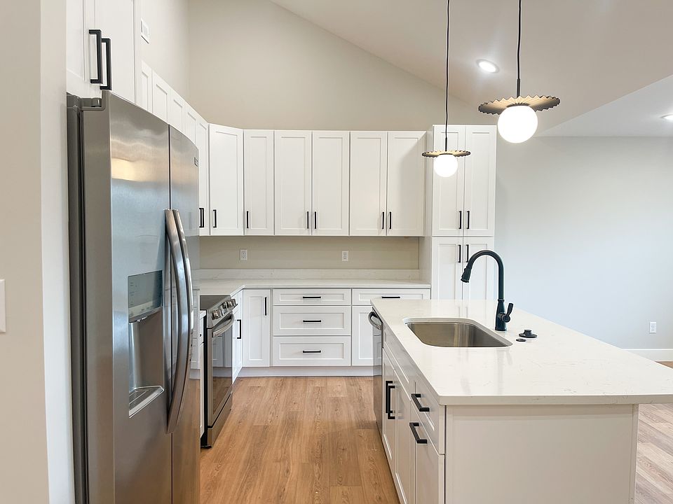 1st image of 19 Creekside Way #1