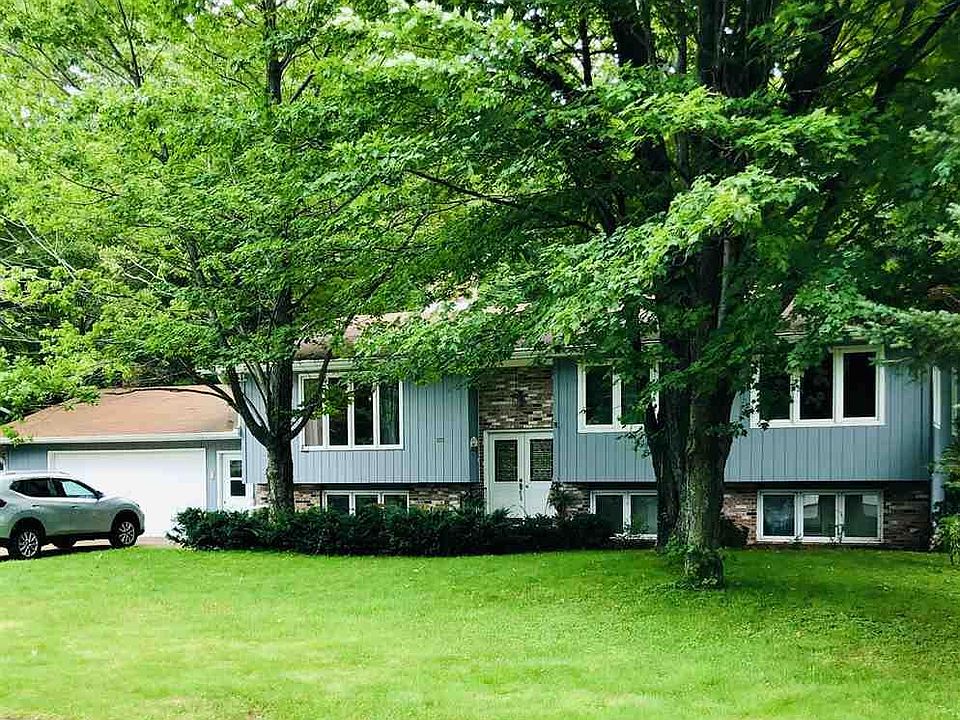 1st image of 120 Veda St