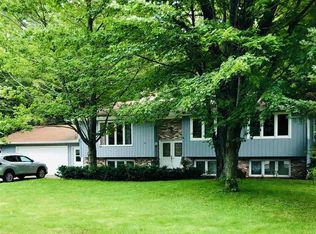 120 Veda St, Marquette, MI 49855