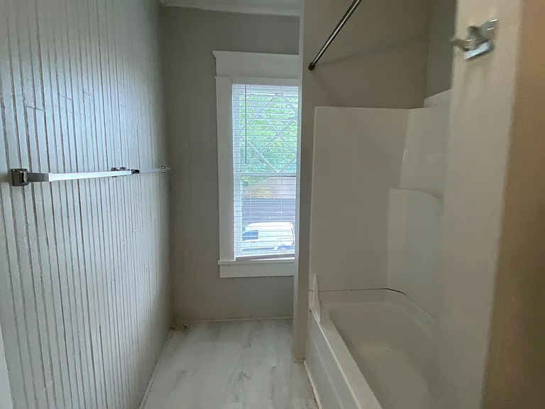 405 Bradley St #C — Photo 7