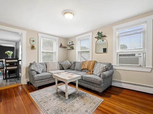 58 Beaver St #2, Salem, MA 01970