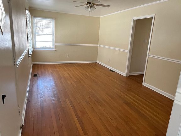 3rd image of 216 N Russell St