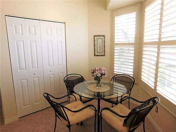 5th image of 119 Woodbridge Dr Unit 202