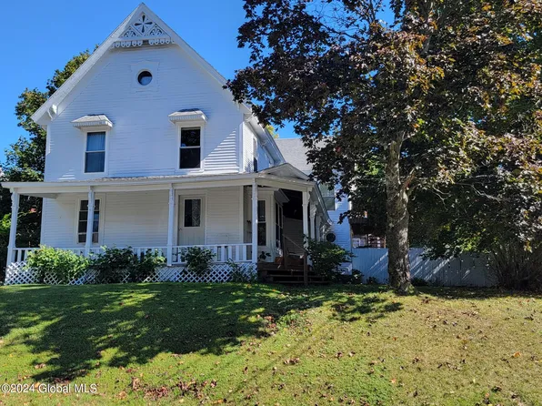 8 Broad Street, Schroon Lake, NY 12870