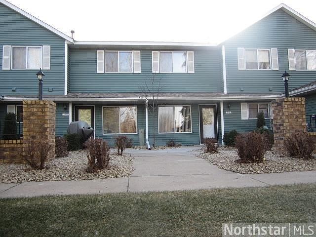 1st image of 1194 W Royal Oaks Dr