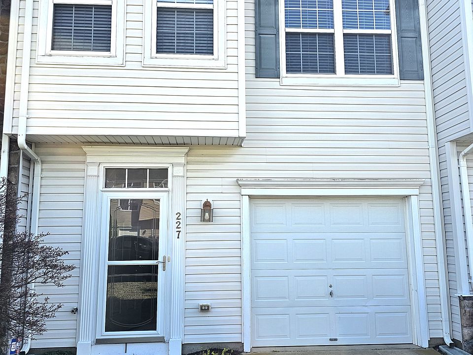 227 Garrison Way, Fruitland