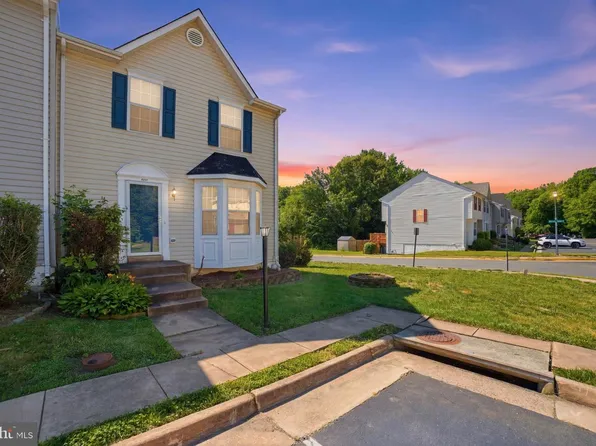 1111 Kings Crest Dr, Stafford, VA 22554