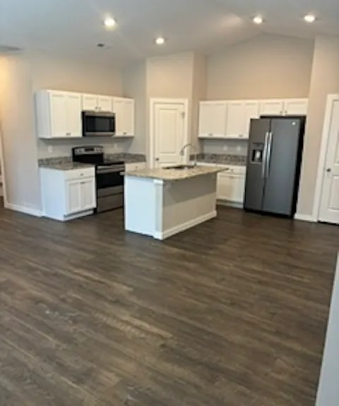 1618 E Olive Ct — Photo 4