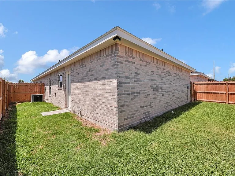2605 E Israel Ave #3 — Photo 14