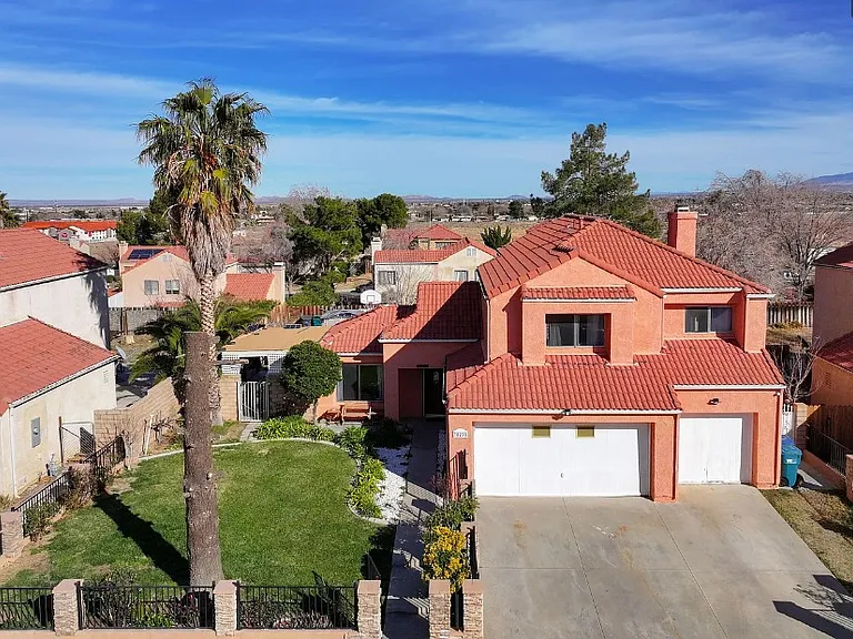 38238 La Loma Ave — Photo 2