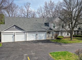 97 Midhurst Ct UNIT 102B, Naperville, IL