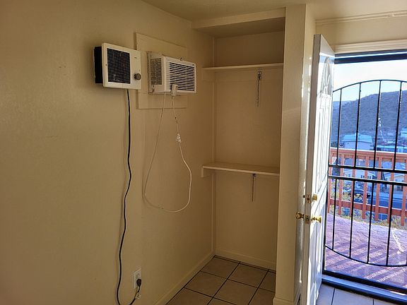 5th image of 107 W White St