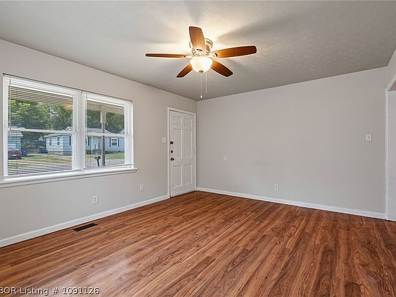 5th image of 706 N 46th St