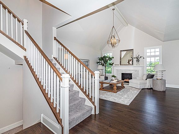 5th image of 6100 Flagg Creek Ln